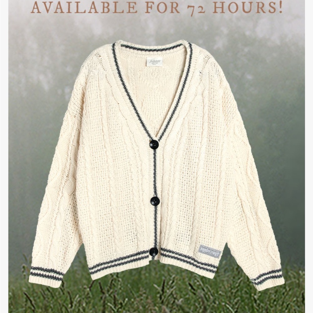 Taylor Swift official folklore cardigan M/L